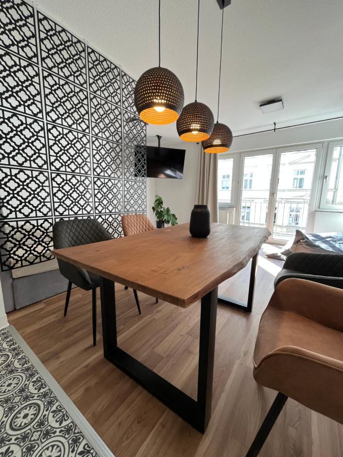 Schöne, Neu Sanierte Unterkunft In Belebter Region Apartment