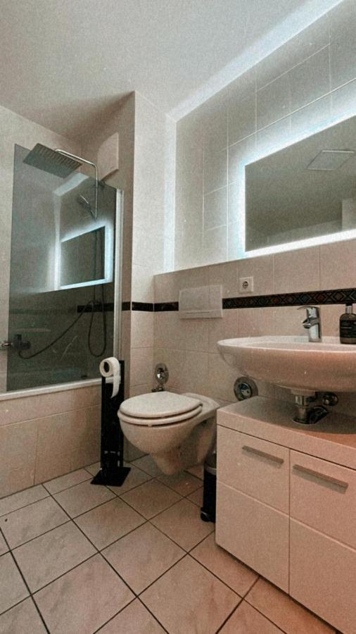 Apartment Schöne, Neu Sanierte Unterkunft In Belebter Region *